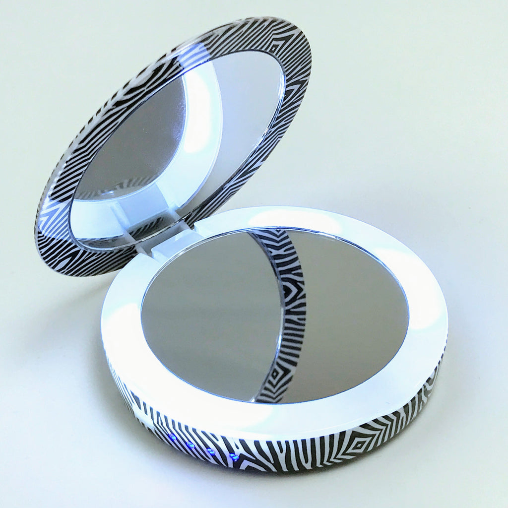 Pearl Mini - LED Ring Light Makeup Mirror & USB Power Bank 1600mAh